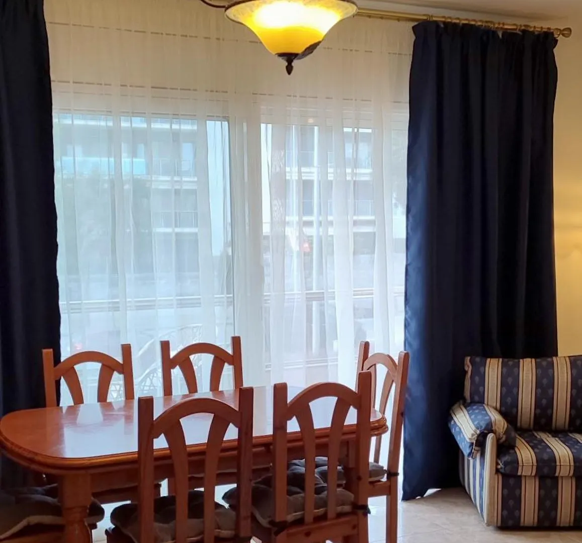 Duplex 2-Bedroom Family Apartment F&F Lloret de Mar