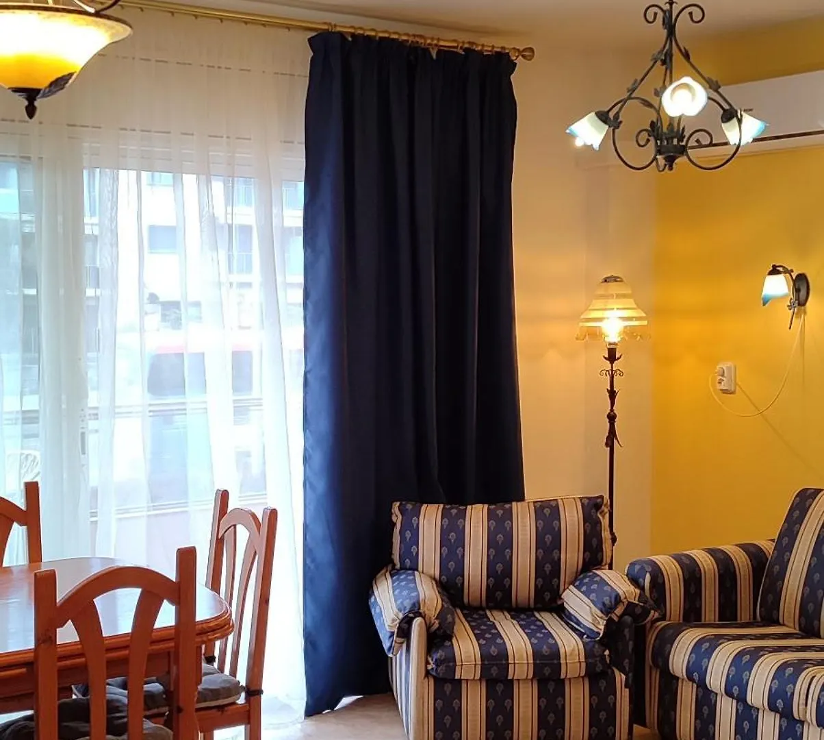 Duplex 2-Bedroom Family Apartment F&F Lloret de Mar España